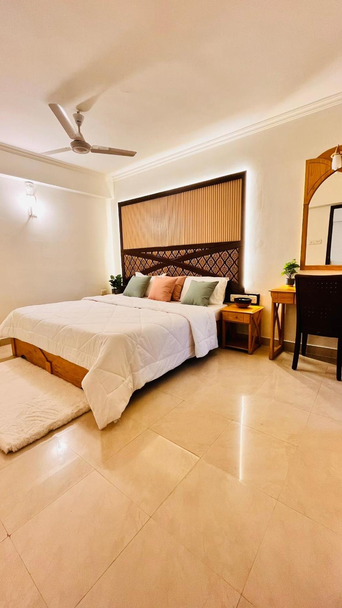 Joy Suite - Exclusive Private 4-Star Ac Suite Inside Lotus 8 Hotel - 3 Min Walk From Cochin Airport Kochi Exterior photo